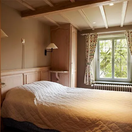 La Maison De Flore Hébergement de vacances Mirwart